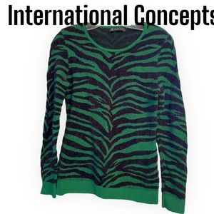 International Concepts Black & Green animal print Sweater XS